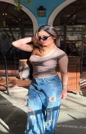 VIP call girl in Kamla Nagar